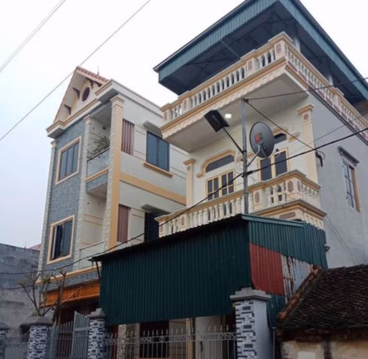 Quang Hải còn xây thêm một căn nhà mới bên trái, cạnh nhà của bố mẹ ở Đông Anh (Hà Nội). Ảnh: Vietnamnet