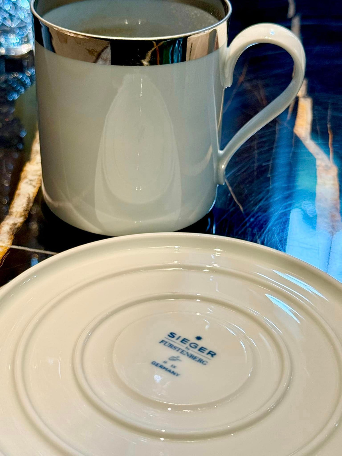 Những góc nhỏ yên bình để thưởng thức cà phê tạo nên những khoảnh khắc bình yên, hạnh phúc. Ảnh: FBNV