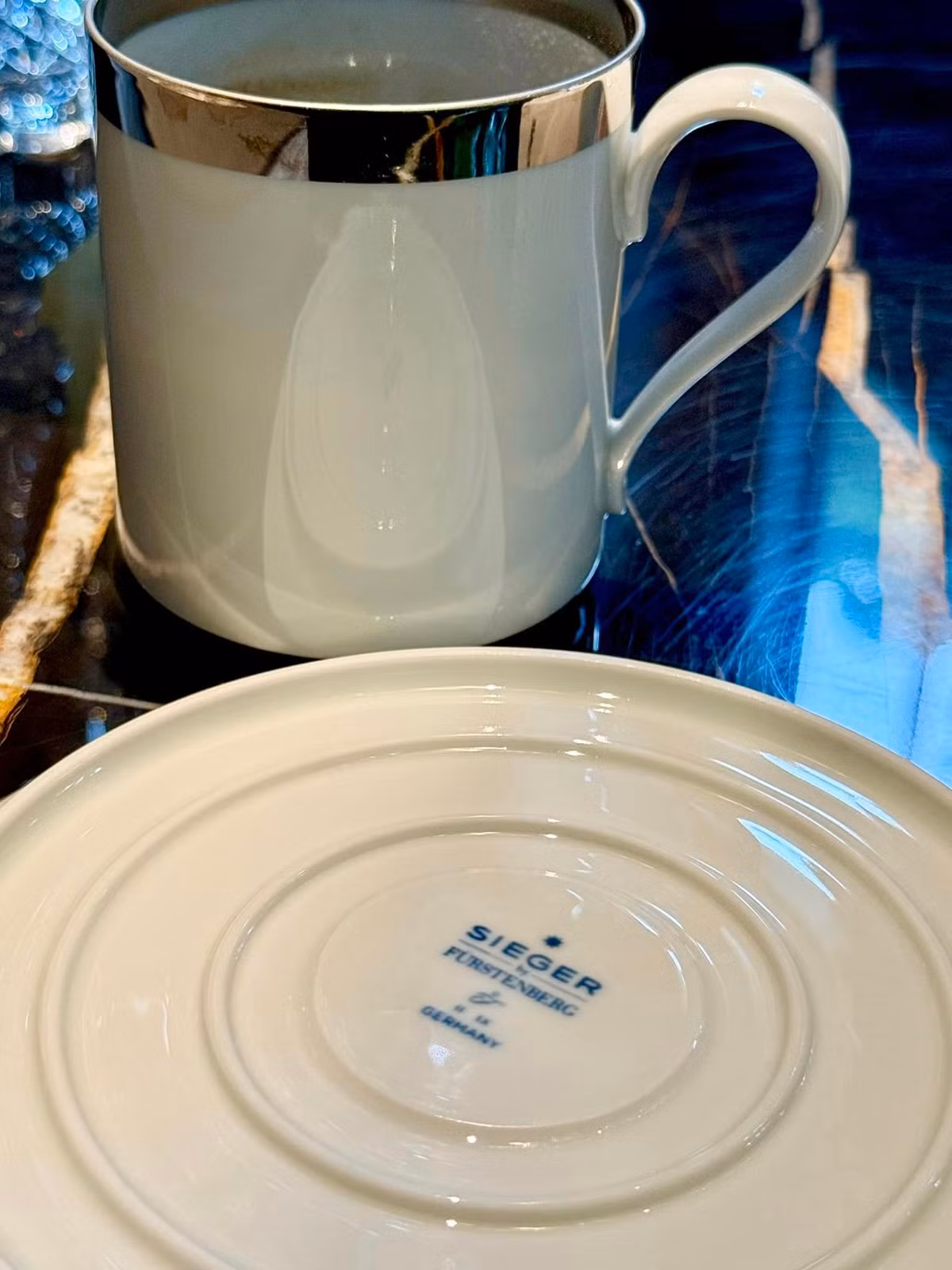 Những góc nhỏ yên bình để thưởng thức cà phê tạo nên những khoảnh khắc bình yên, hạnh phúc. Ảnh: FBNV