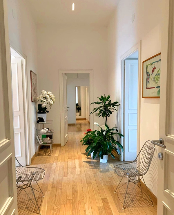 Hành lang được trang trí đẹp mắt. Ảnh: Vietnamnet