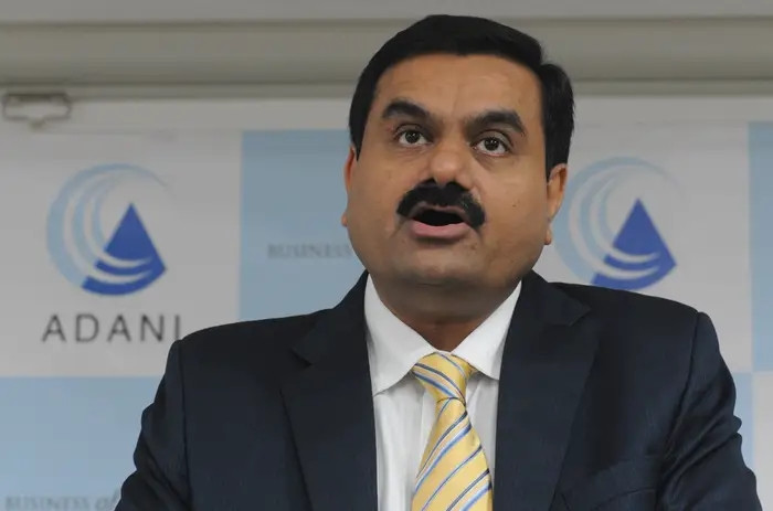 Năm 1988, Gautam Adani thành lập Adani Group ban đầu hoạt động trong lĩnh vực giao dịch hàng hóa. Ảnh: BI