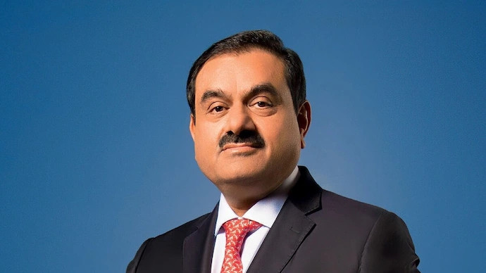 Ông Gautam Adani sinh tại bang Gujarat, Ấn Độ và bỏ học vào năm 16 tuổi. Ảnh: Indian Today