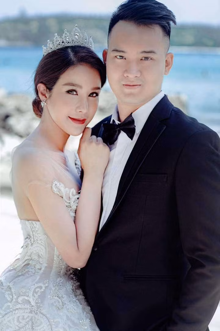 Sau khi ly hôn, Diệp Lâm Anh được quyền nuôi con gái đầu lòng, con trai sẽ ở với bố. Thiếu gia Đức Phạm đã ngỏ lời muốn con gái nhập học chung ngôi trường với cậu em trai, có mức học phí gần 1 tỷ đồng/năm. Ảnh: Internet