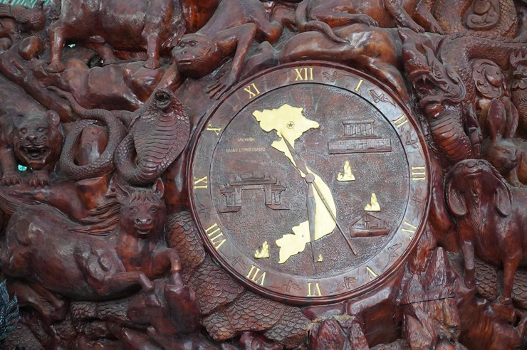 Kim đồng hồ được đặt đúng 11h30, đánh dấu thời khắc lịch sử ngày 30/4/1975. Ảnh: Người đưa tin