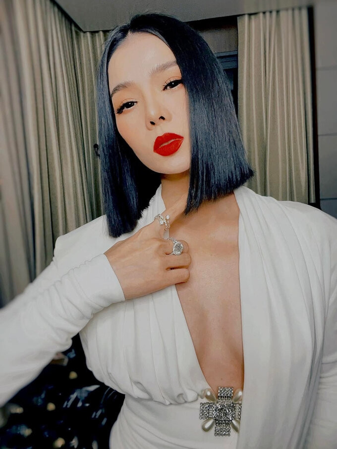 Sưu tập nhẫn kim cương cũng là sở thích của Lệ Quyên. Ảnh: FB Lệ Quyên.