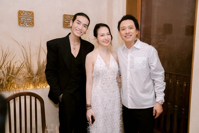 Thời gian qua, Tuấn Hưng cùng vợ kinh doanh, làm từ thiện. Tháng 8/2024, Tuấn Hưng và bà xã Hương Baby khai trương nhà hàng chay tại TP HCM. Ảnh: Facebook