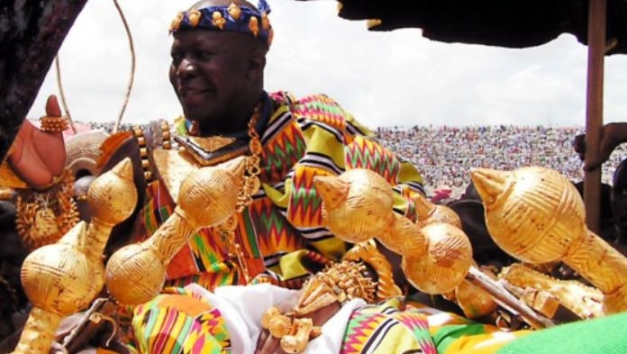 Người Ashanti thường đánh giá đối tác làm ăn, độ tin cậy qua lượng vàng đeo trên người. Một người Ashanti đeo càng nhiều vàng chứng tỏ anh ta hay cô ấy có cả gia tài khổng lồ. Ảnh: Getty