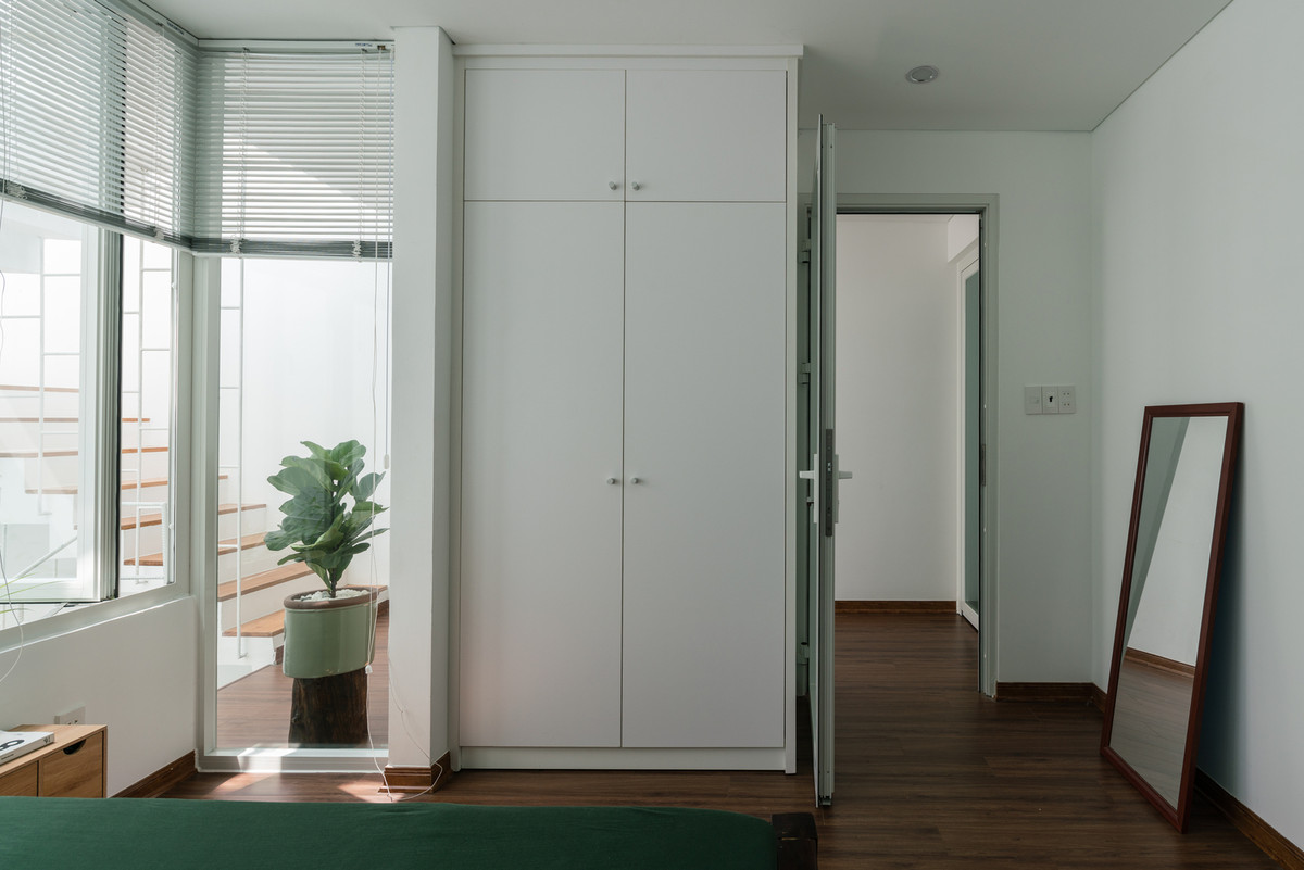 Có nhiều vấn đề với nhà ở thành phố, đặc biệt là các thành phố ở Việt Nam, bao gồm diện tích đất nhỏ, thiếu ánh sáng tự nhiên, thông gió… Ảnh: Quang Dam