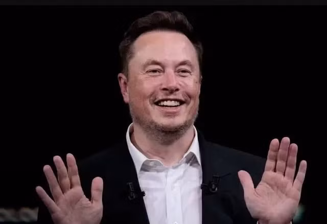 CEO Tesla giữ vững ngôi vị người giàu nhất thế giới với khối tài sản 376 tỷ USD, tăng thêm 147 tỷ USD từ đầu năm (theo Bloomberg Billionaires Index). Ảnh: CNBC