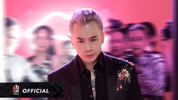 Bên cạnh đó, rapper Binz đang sở hữu kênh Youtube với hơn 1,86 triệu người theo dõi. Theo số liệu từ Socialblade, kênh youtube của Rapper Binz đã có hơn 674 triệu lượt xem. Ảnh: YouTube