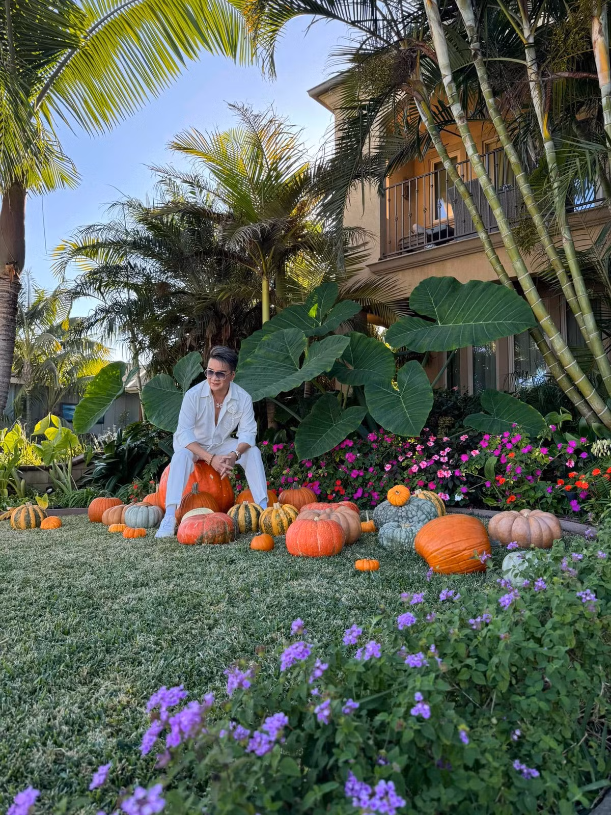 Mỗi dịp lễ, Tết, Đàm Vĩnh Hưng lại trang trí biệt thự theo một chủ đề khác nhau. Ảnh: FB Dam Vinh Hung