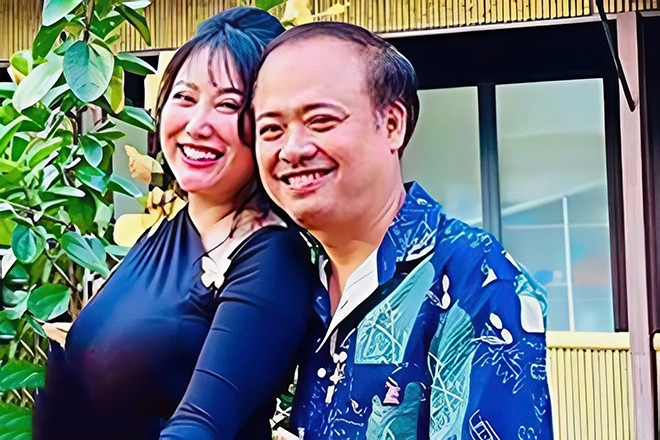 Phi Thanh Vân và bạn trai quấn quýt "như hình với bóng" ở mọi nơi. Ảnh: Vietnamnet