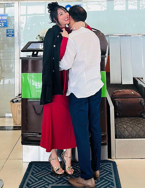 Bạn trai Phi Thanh Vân hơn cô khoảng 10 tuổi, quê Đức Hòa, Long An. Ảnh: Ngoisao