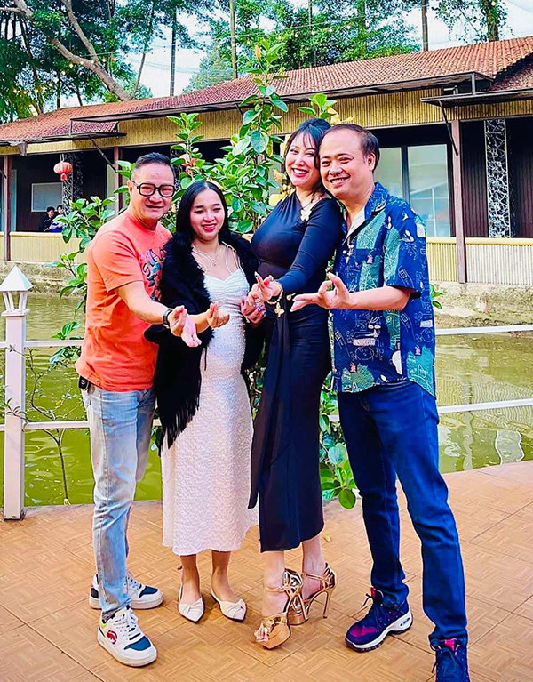 Trước đó, trong lúc giao lưu với người hâm mộ trên mạng xã hội, Phi Thanh Vân tiết lộ bạn trai là người miền Tây và rất hiền. Ảnh: Ngoisao