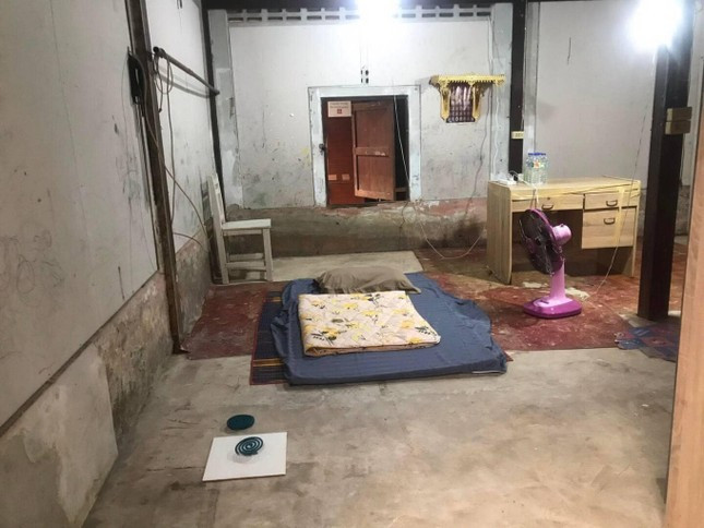 Điểm đặc biệt được đánh giá cao tại nhà nghỉ này là du khách hoàn toàn có thể giao tiếp với nhau dù đang ở phòng riêng do ngôi nhà cách âm kém. Ảnh: Says