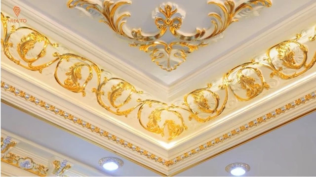 Trần nhà được "dát vàng" lấp lánh. Ảnh chụp màn hình NhaTo
