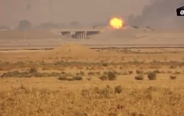 Trong ảnh là một chiếc Abrams khác bị trúng đạn tên lửa chống tăng Kornet. Nguồn ảnh: Youtube