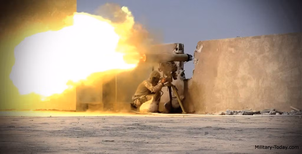 Đơn giá một quả Kornet khá rẻ, chỉ khoảng 75.000 USD với bệ phóng tái sử dụng 125.000 USD. 75.000 USD đổi lấy một xe tăng giá 4-7 triệu USD là một khoản đầu tư rất rẻ. Nguồn ảnh: Military-Today