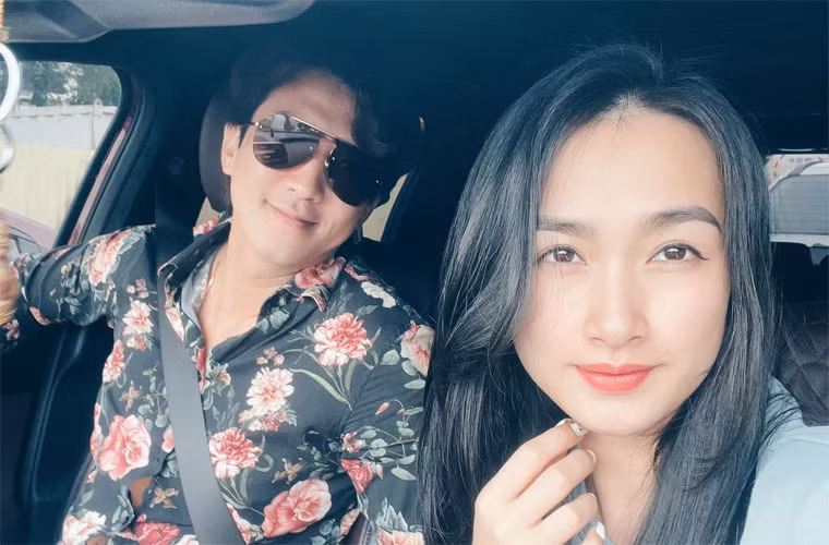 Vợ Hà Việt Dũng sở hữu làn da trắng, vóc dáng nhỏ nhắn, khuôn mặt ưa nhìn.