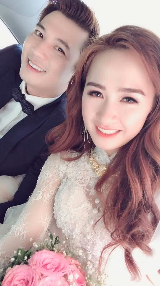 Hà Việt Dũng và Hà Nhung kết hôn vào giữa tháng 10/2018.