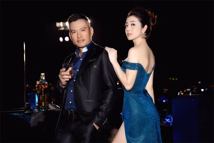 Chính vì thế mỗi khi xuất hiện tại sự kiện, Jennifer Phạm luôn là tâm điểm chú ý.