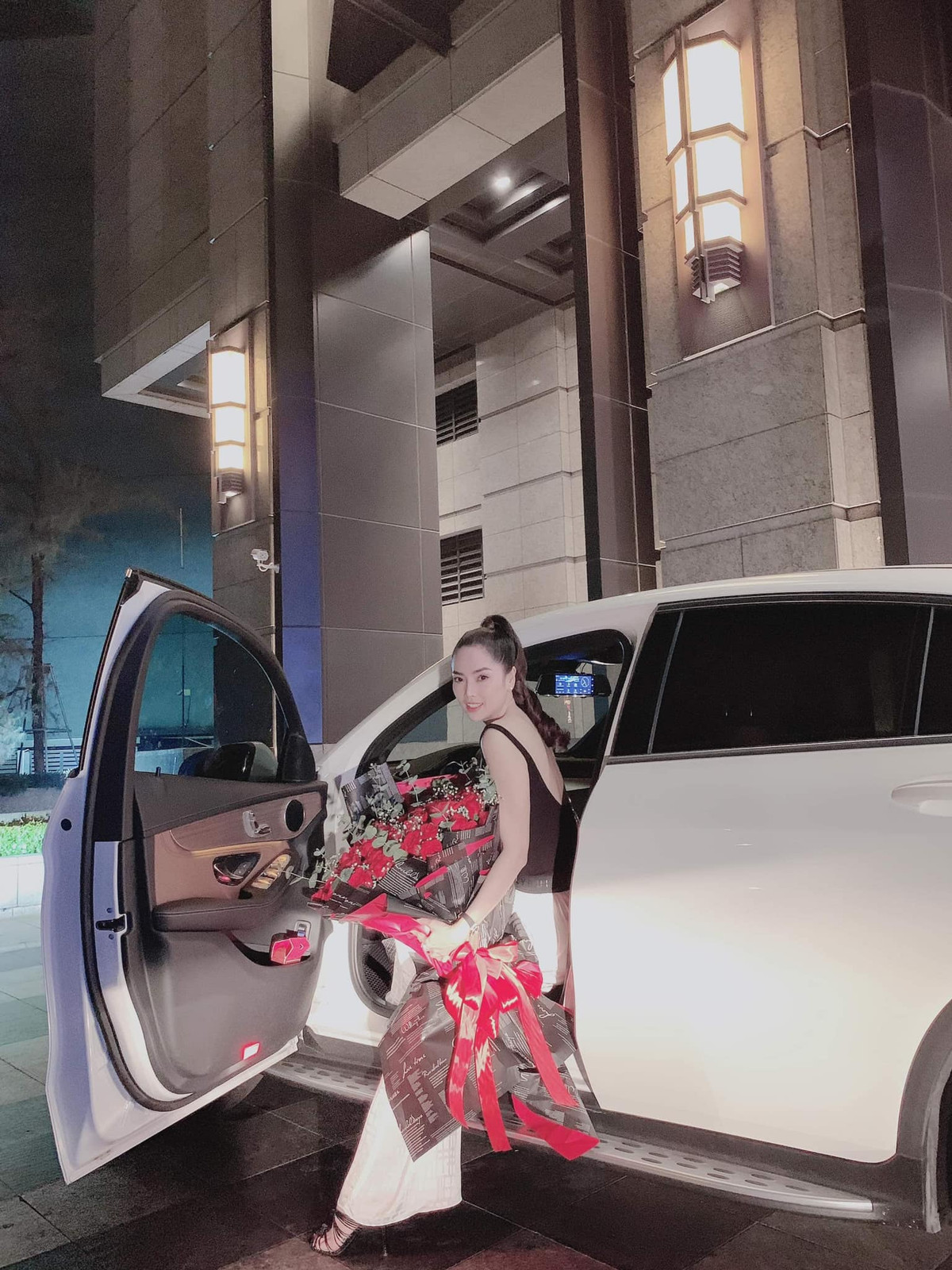 Nàng Á hậu vẫn giữ được nhan sắc trẻ trung, vóc dáng chuẩn mẫu và làn da tươi trẻ ở tuổi 39.