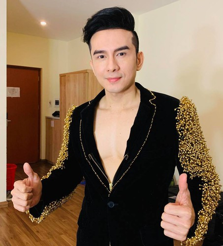 Ngoài luyện tập, anh Bo còn chăm đến spa làm đẹp để duy trì nhan sắc.