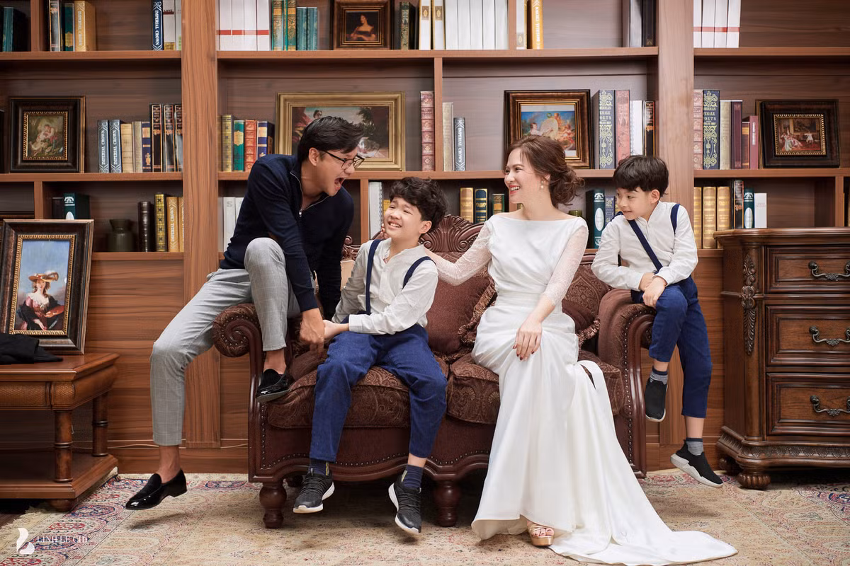 Đối với bà mẹ hai con, được ở bên và cùng các con trải qua mọi thứ trong cuộc sống là điều hạnh phúc nhất.