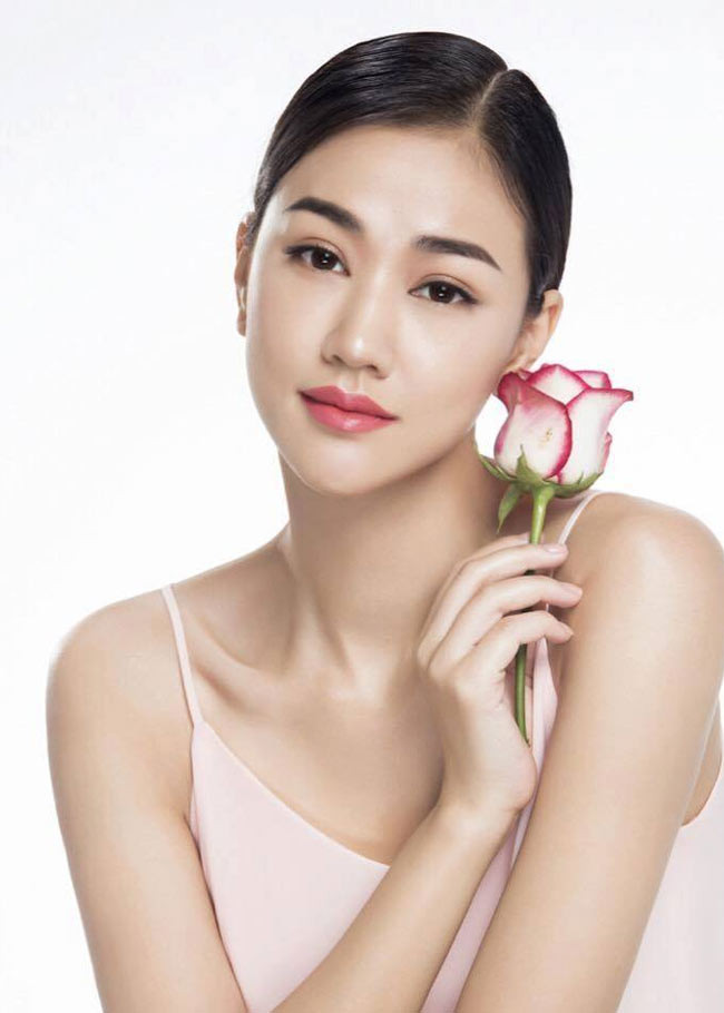 Năm 2019, Maya từng chia sẻ việc mình từng cưới hụt nhiều lần. “Cho đến bây giờ thì mình đã không còn mắt chữ A, miệng chữ O mà ngớ người ra hỏi ông Trời tại sao? Tại sao nữa? Vì càng trải qua nhiều lần cưới hụt thì mình càng hiểu rằng đó thực sự là số phận…”.