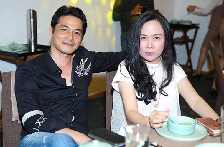 Nam diễn viên họ Quách cũng có thói quen dùng hàng hiệu và thường xuyên khoác đồ hiệu trên người kể từ khi yêu Phượng Chanel.