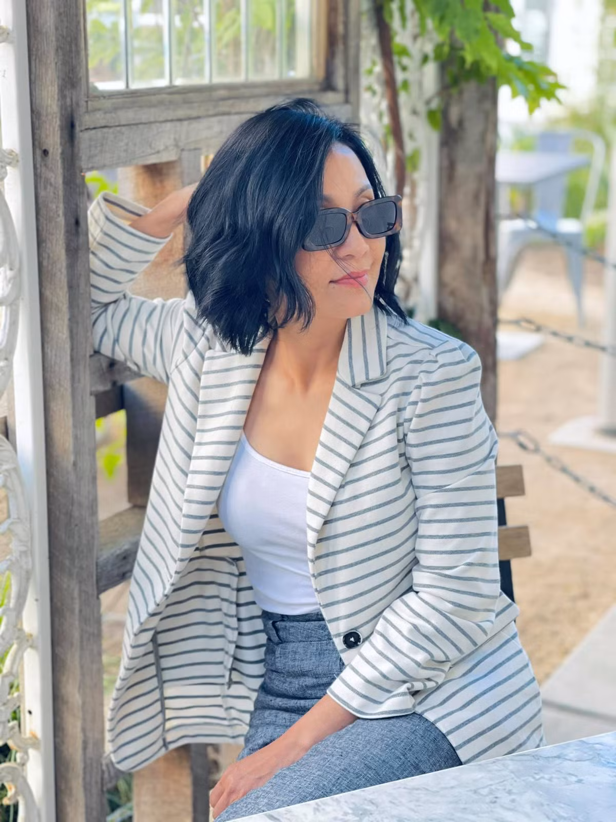 Hậu ly hôn nghệ sĩ Quang Minh, Hồng Đào ngày càng đẹp mặn mà, trẻ trung bất ngờ ở tuổi U60.