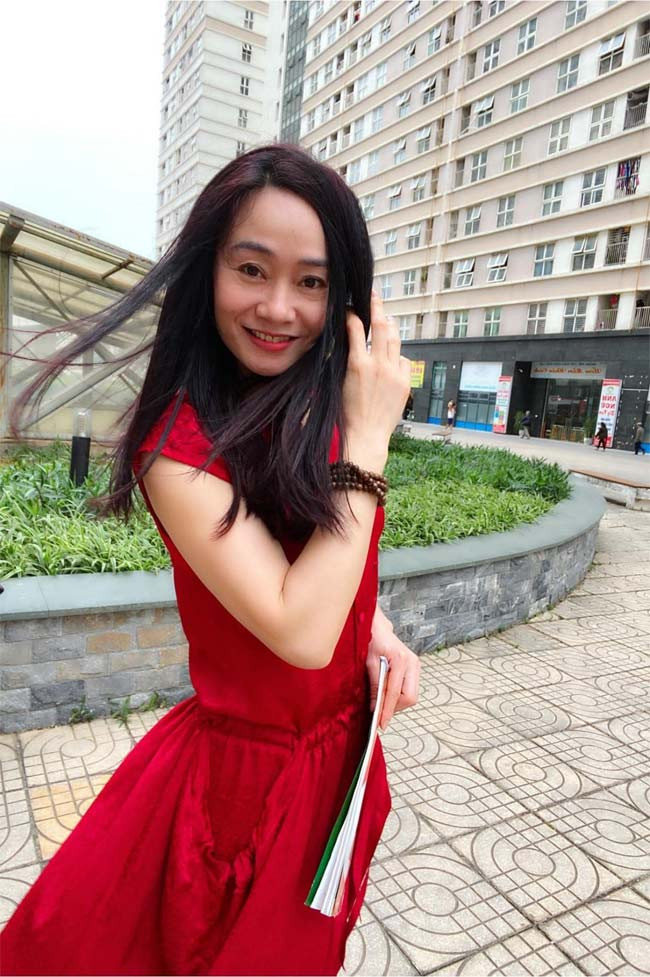 Theo năm tháng, diễn viên Quách Thu Phương lại càng trẻ ra, nghe rất ngược đời, nhưng đó là sự thật.