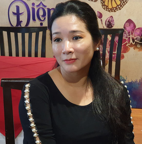 "Nhà nào chả có chuyện này chuyện kia, tôi cũng không ngoại lệ. Có một thời gian dài mất hơn một tháng, tôi không đi đâu và không làm gì chỉ ở nhà thôi. Tôi lên Sóc Sơn ở trên đấy liền một tháng không về Hà Nội. Ở đấy tôi trồng cây nuôi gà...", Thanh Thanh Hiền tâm sự.