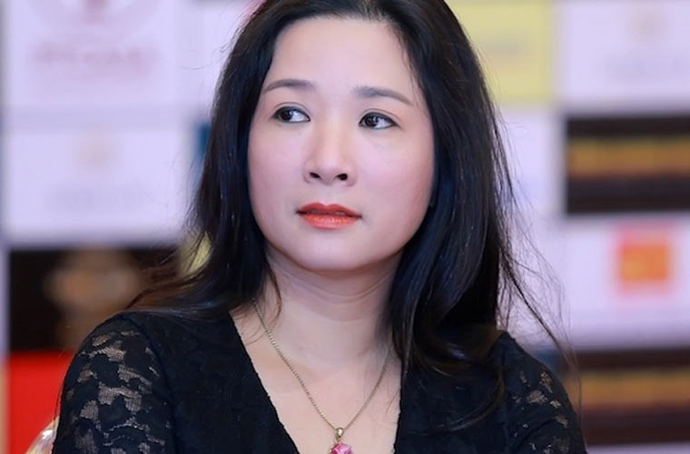 Nữ ca sĩ sinh năm 1969 cho biết, sau khi ly hôn, cô đã chọn cách ở ẩn trong hơn một tháng.