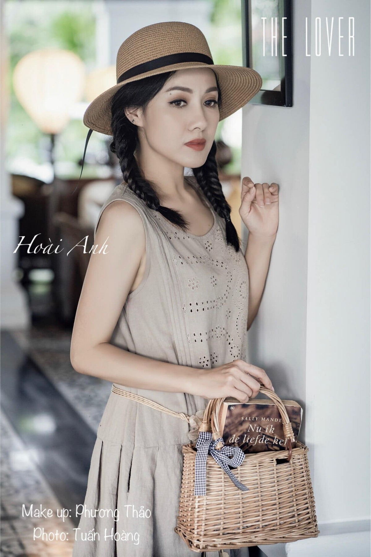 Trong những bức ảnh nghệ thuật được BTV Hoài Anh chia sẻ lên trang cá nhân, chị nhận được nhiều lời khen về nhan sắc xinh đẹp bị thời gian "lãng quên".