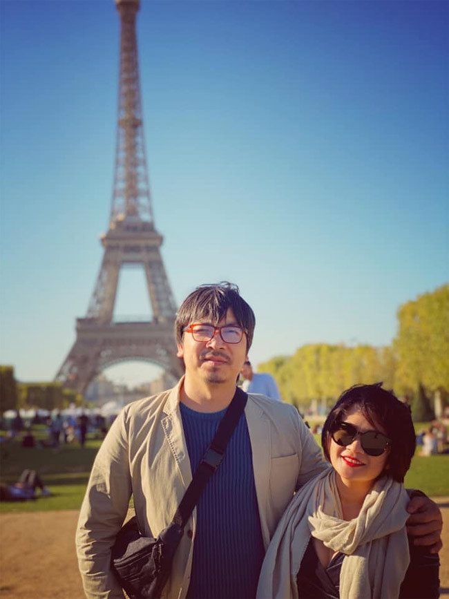 Còn Hồng Nga được khen ngợi trẻ trung, xinh đẹp dù đã là mẹ của hai nhóc tì.