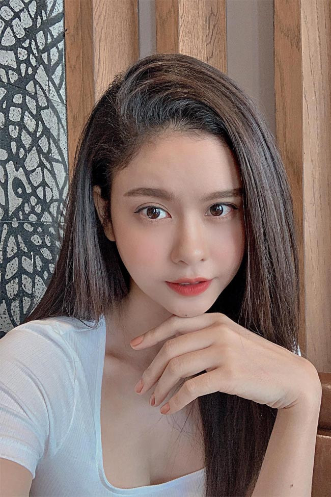 Tinh thần thoải mái khiến cho nhan sắc Trương Quỳnh Anh ngày càng thăng hạng.