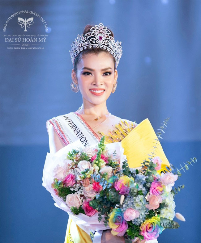 Phùng Trương Trân Đài là Hoa hậu chuyển giới Việt Nam 2020.