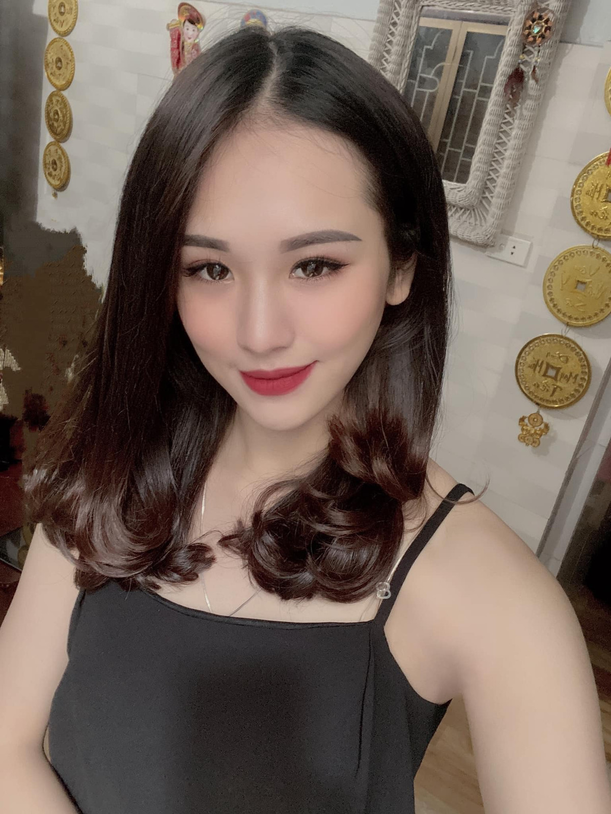 Tuy vậy, nam ca sĩ tin rằng tình yêu giúp cả hai vượt qua mọi rào cản.