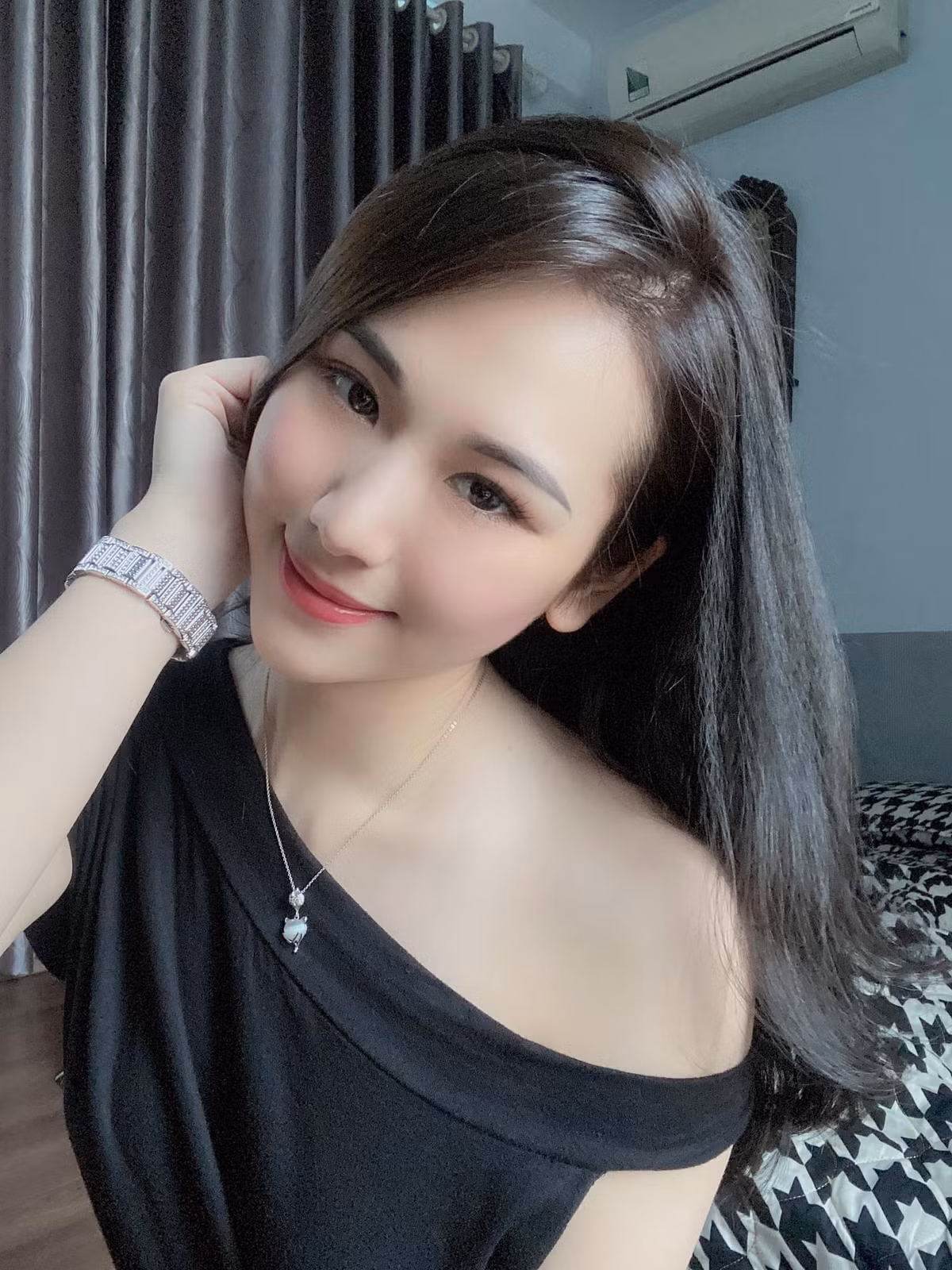 Phương Anh khá kín tiếng về chuyện đời tư, ít chia sẻ trên trang cá nhân.