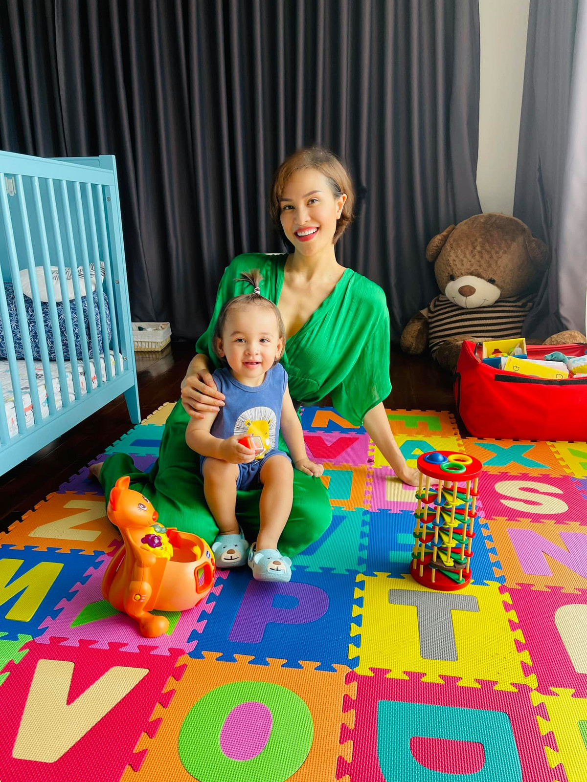 Phương Mai ngày càng xinh đẹp mặn mà nhưng vẫn không kém phần nóng bỏng so với hình ảnh trước kia của cô.