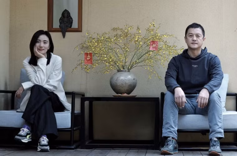 Dịp Tết Nguyên đán vừa qua, nam diễn viên "Tiếu ngạo giang hồ" đưa bạn gái về quê anh ăn tết và giới thiệu với bạn bè.