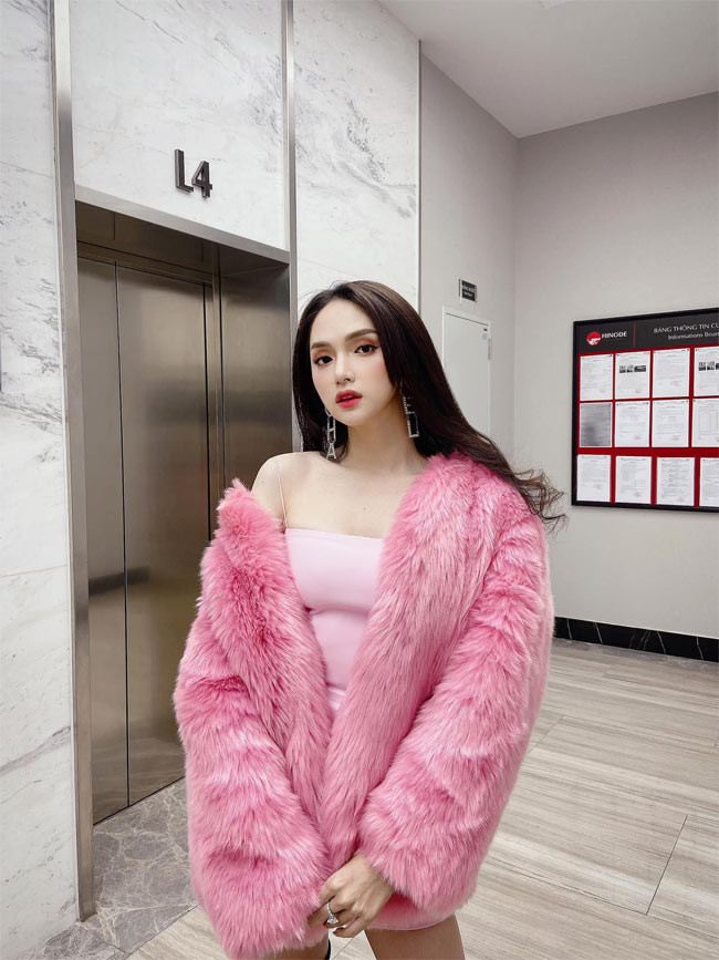 Nữ ca sĩ chuyển giới còn bị antifan chỉ trích kinh doanh kem trộn kém chất lượng và lợi dụng sự tin tưởng của người hâm mộ.