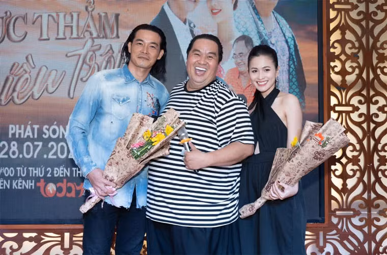 Cách đây gần 1 năm, trông ngoại hình của Quách Ngọc Ngoan già nua và xuống sắc hơn so với hiện tại.