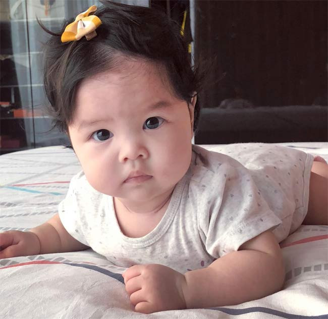 Trước đó, diễn viên Trần Bảo Sơn đã có một con gái với nữ diễn viên Trương Ngọc Ánh, tên Bảo Tiên.