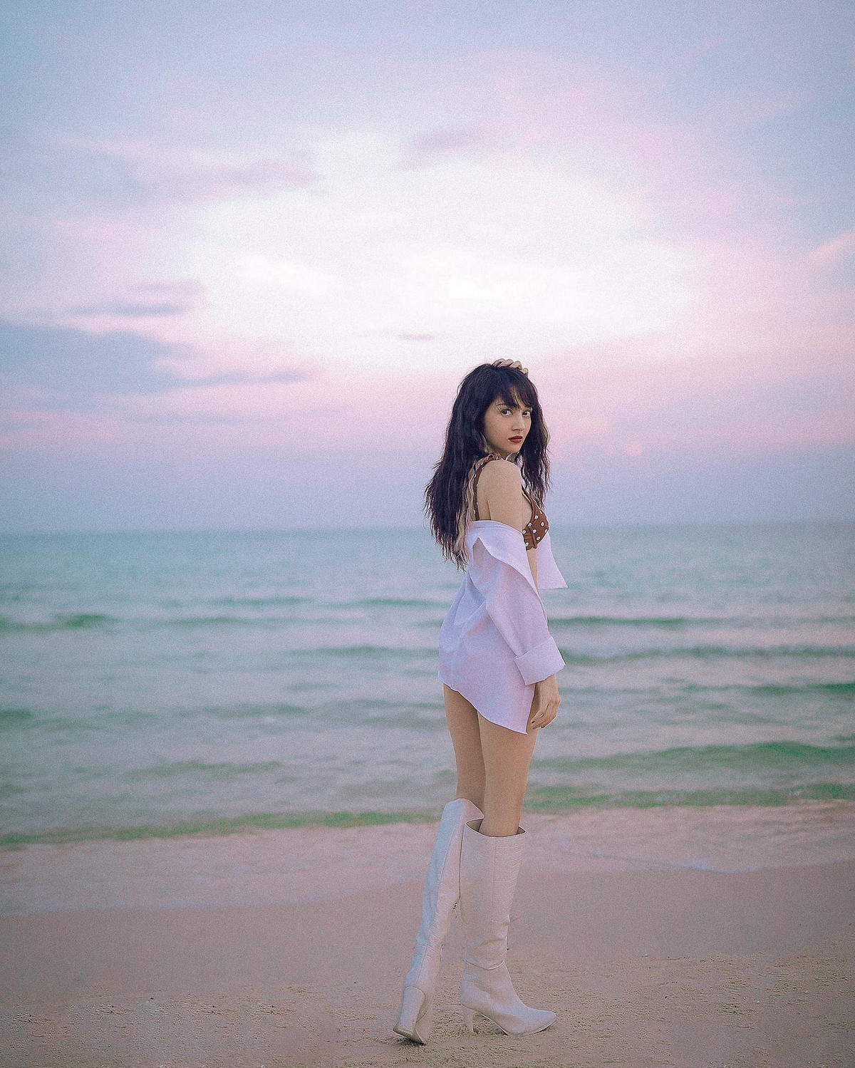 Sau gần 10 năm đi hát, Bảo Anh ngày càng gợi cảm và biết cách tận dụng triệt để lợi thế ngoại hình của mình.