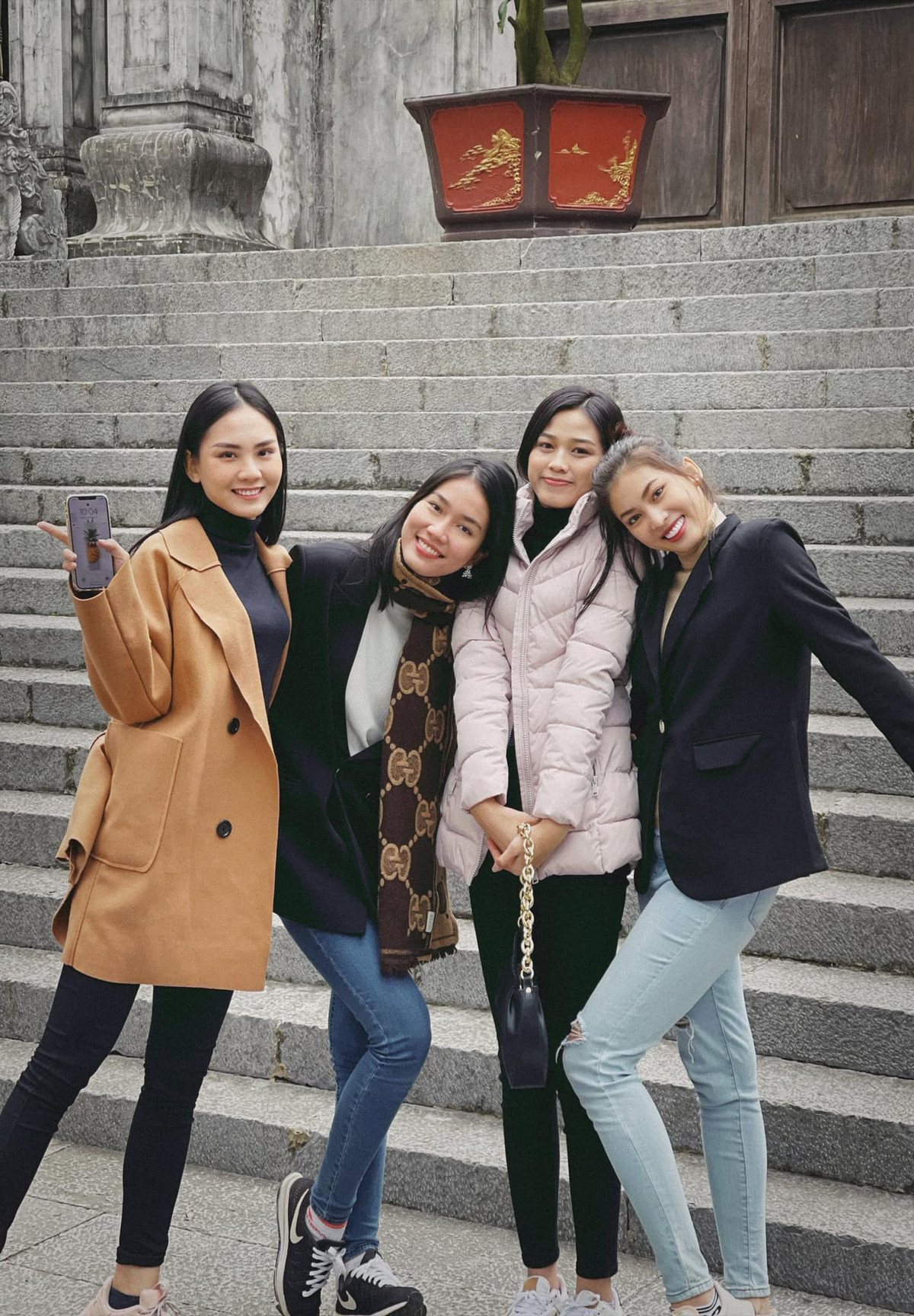 Dàn hoa hậu, á hậu của cuộc thi Hoa hậu Việt Nam 2020 đọ nhan sắc đời thường xinh đẹp.