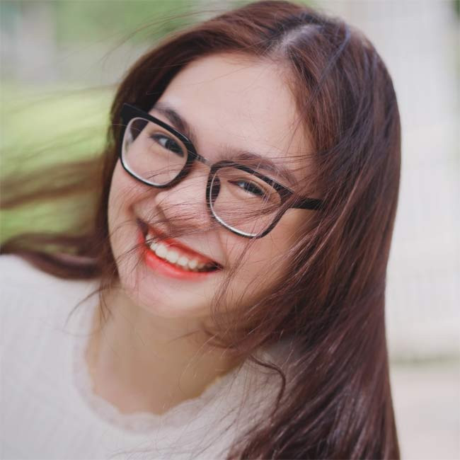 Thiện Nhân của hiện tại tự tin hơn rất nhiều so với cô bé rụt rè, nhút nhát của 7 năm trước.