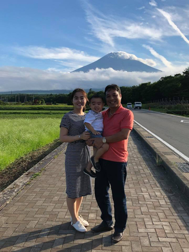 Em trai Ngọc Sơn tận hưởng cuộc sống đầy đủ và bình yên bên tổ ấm nhỏ.