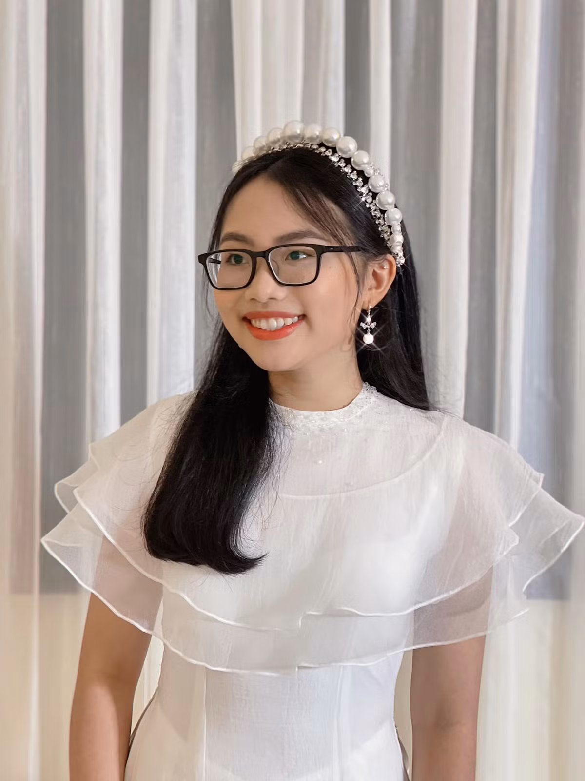 "Ở tuổi đã biết đẹp là gì nên Chi cũng đặc biệt quan tâm đến việc chăm chút bản thân", cô bạn chia sẻ.